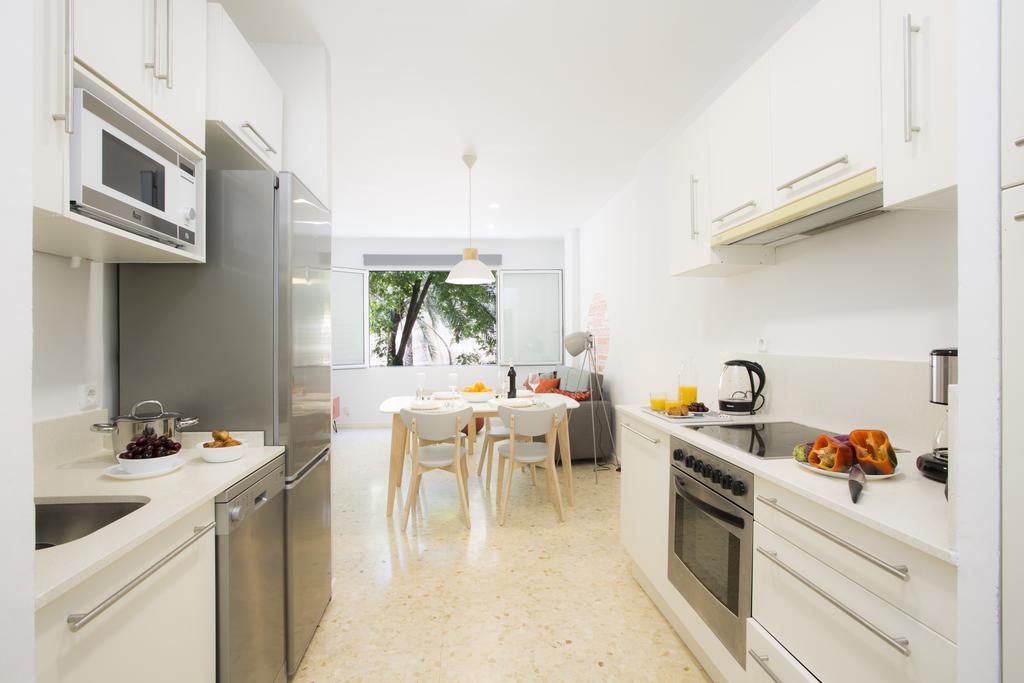 Singularstays Plaza Del Carmen Valencia Exterior foto